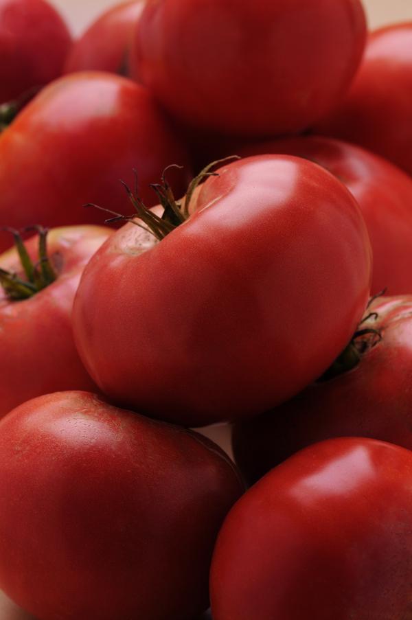 Weezie's Garden 'Tomato Brandywine Red'
